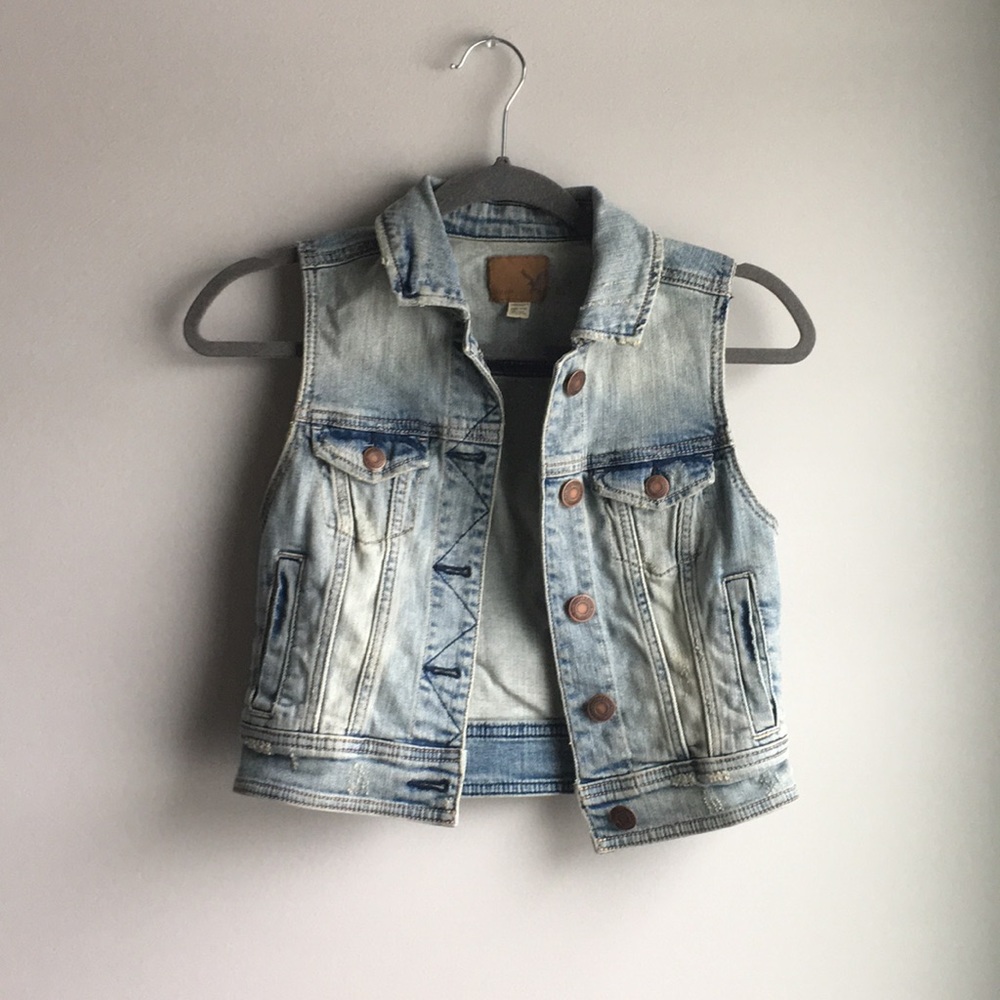 American Eagle Jean Vest